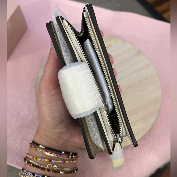 Coach Wallet - Picture 15 of 16